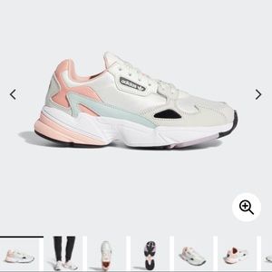 Adidas Falcons - Size 6